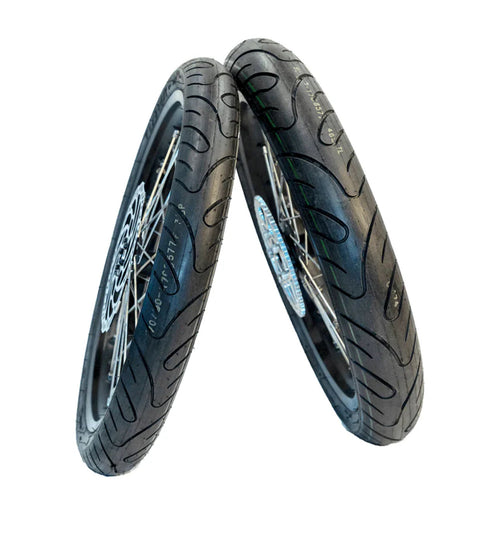Emoto Flux 17-inch Surron/Eride Pro Super motos tire with tread pattern, designed for off-road electric bikes.