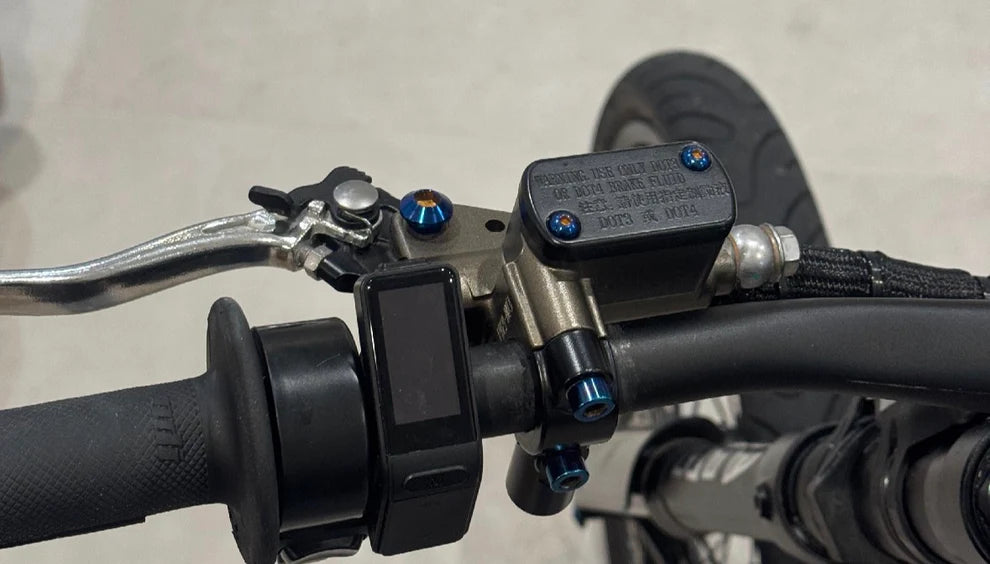 Ultra Bee Reservoir Titanium